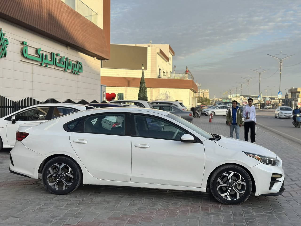 كيا فورتي 2020 أمريگي
ضرر ثلث قطع بدون اي دواخل محرك 2000دوش
مواصفات موضحة بلصور ماشية80mi
رقم معوقين قادسية باقي 5اشهر تصير حره
مكان السيارة السماوة المركز
سعر السيارة 119وبيه مجال بسيط 
***********
***********
