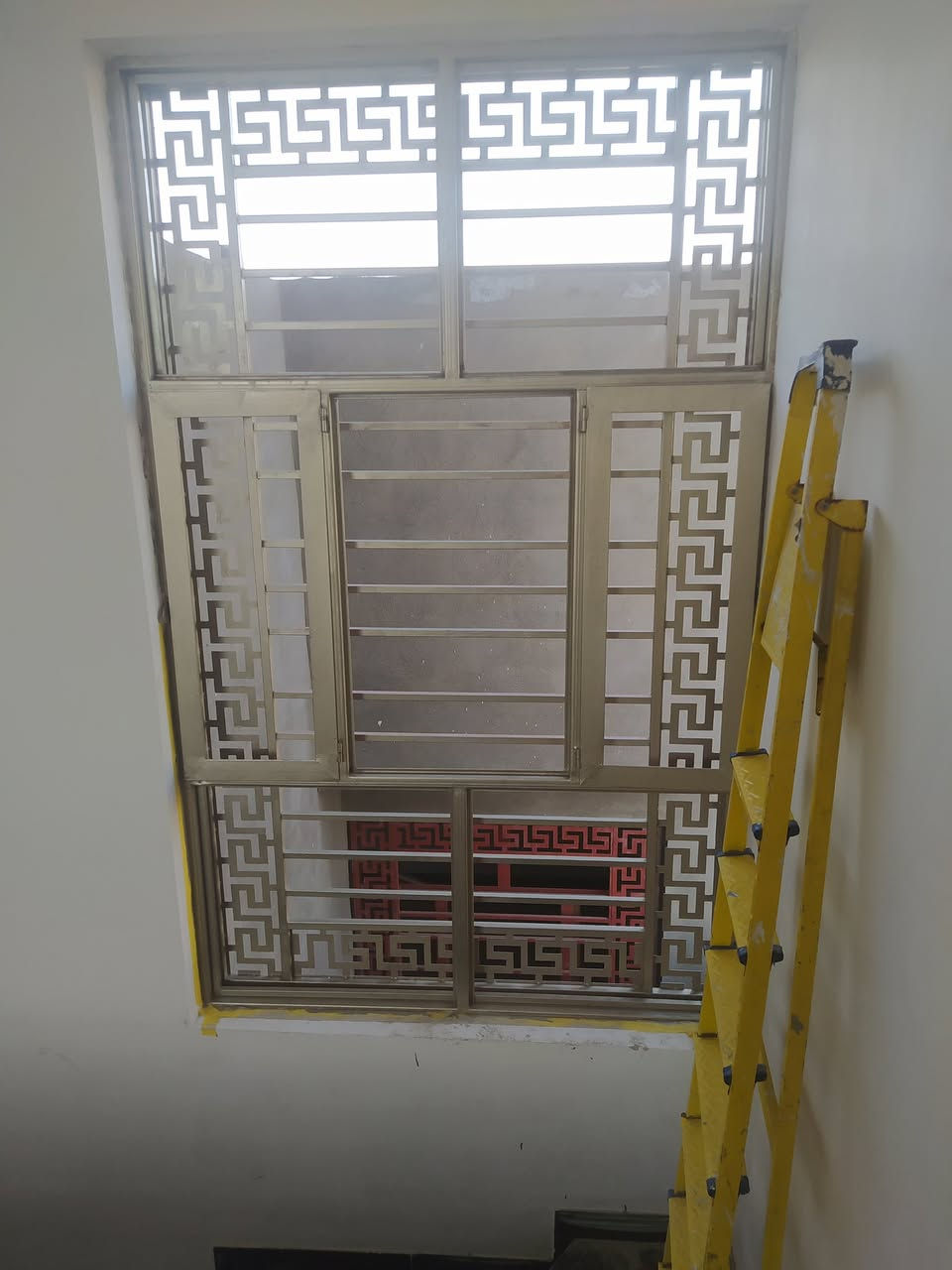 صباغ ابواب وشبابيك ***********
