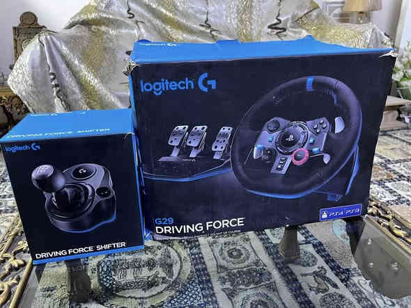 سلام عيكم ستيرن لوجتك G29مستخدم بس٢٠يوم اخو الجديد مع الكير وكامل ملحقاته 

السعر ٣٢٠،٠٠٠
للتواصل على الرقم ***********
