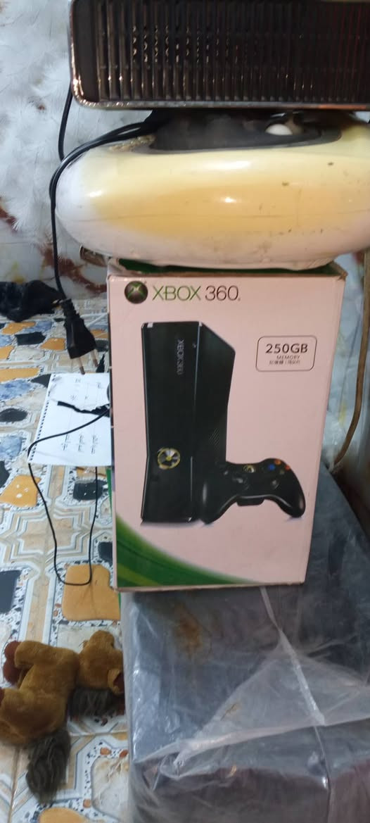 إكس بوكس للبيع سعر 140الف للاستفسار ***********
