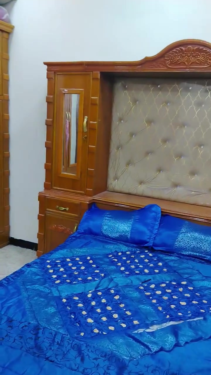 السلام عليكم غرفه صاج عراقي استخدام مده. 8اشهر سعرها ب مليون ونص وبيها مجال شي قليل ***********هاذ رقمي العنوان بغداد الكمالية

