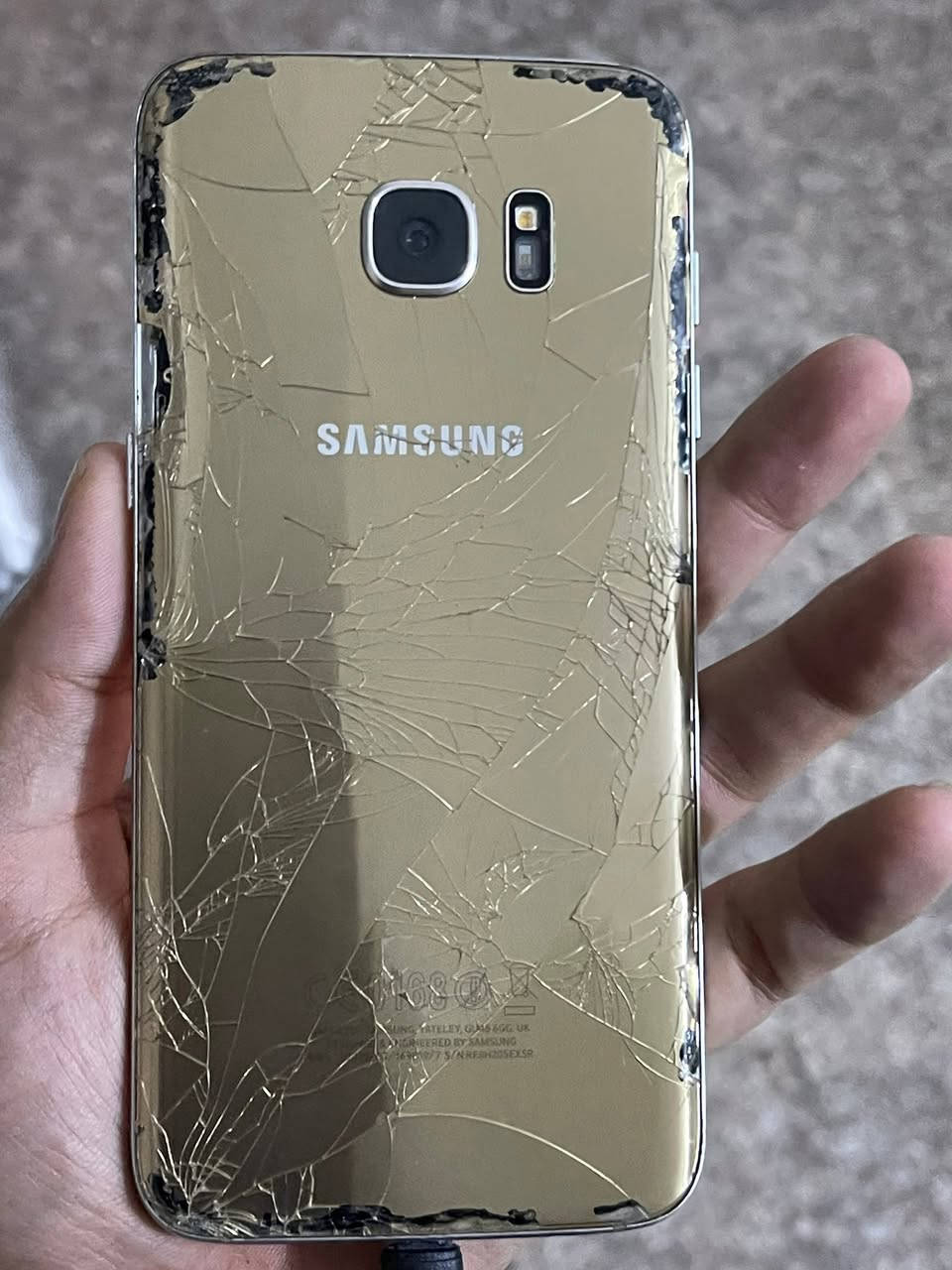 يتوفر جهاز S7 ايدج نت تصال كله شغال بس الضهر مكسور وشاشه بيها خط  وفطر ودكم تعلي وتنصي عاطلات  سعره 35 الف قفل عنواني بغداد الدوره


**إذا كنت صاحب هذا الإعلان وتريد حذفه لأي سبب، رجاءا أرسل رسالة إلى الدعم الفني**