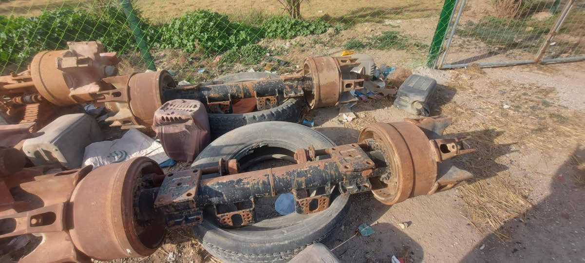 دناكير 14 المانيات مالات بلوم العدد اربعه اثنين منهن بيهن سبرنكات واثنين منه مابيهن. التفاصيل اكثر الاتصال على صاحب الرقم ‏.            ‪ 0771 312 3607‬‏
