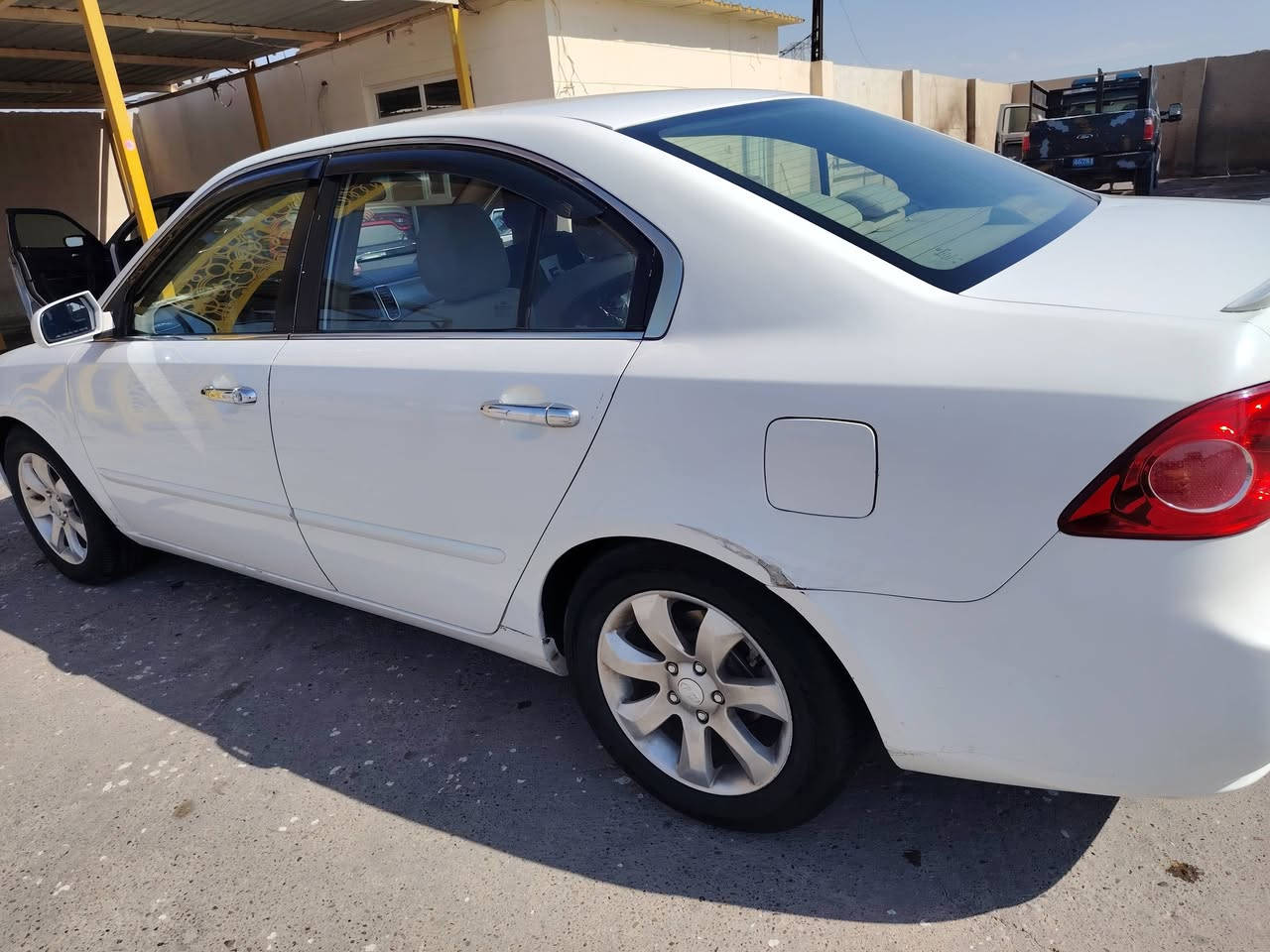 كيه اوبتمه ٢٠٠٧ وارد أمريكي ليبل واحد حادثه جاملغ الأيمن الخلفي بدون داخل مكينه كير خير من الله رقم الهاتف *********** محتاج  غير متواجد على النت
