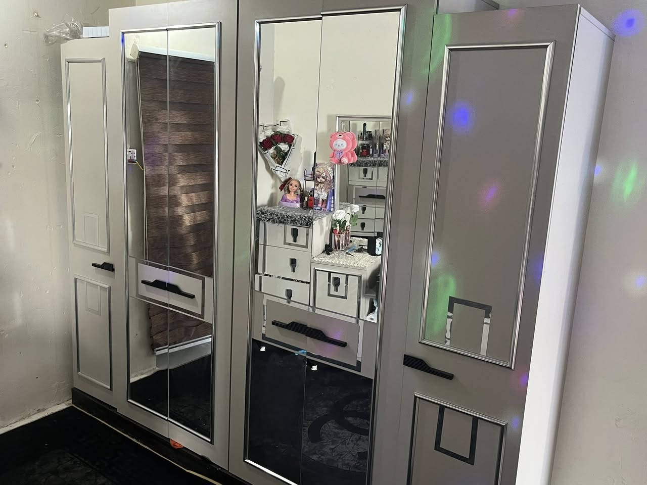 السلام عليكم غرفة تركية للبيع  ماخذهه 1500 ونص قبل 6 اشهر  بي المخزن محولة صوميات خشب قويات نضيفة كلش  اريدهه 850  9 قطع كاملة بيهه خدش صغير بس وهاي صورهه مكاني بغداد الصالحية


**إذا كنت صاحب هذا الإعلان وتريد حذفه لأي سبب، رجاءا أرسل رسالة إلى الدعم الفني**