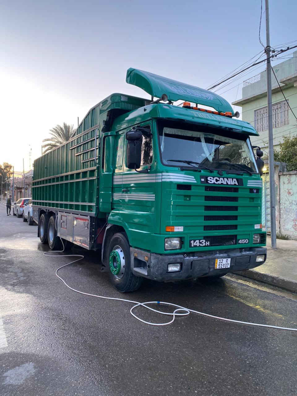 السلام عليكم 
سكانيا للبيع  143 شاصي طويل كير 900 بلادي قمارة بدون صبغ رقم نينوى اجنبي السيارة مكفولة من كلشي 
للاستفسار 
*********** 
***********
