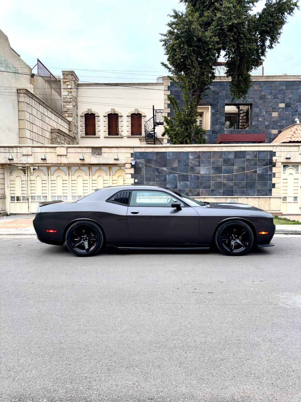 محبين القطع النظيفة
للبيـع جالنجر R/T-5700
الموديل:- 2019
العداد:- 72.000 ميل فقط

المواصفات :-
شاشة جبيرة
المقاعد كهرباء
حساسات خلفية 
وباقي مواصفات الدوج الاعتيادية 

التزويد :-
اويل كاج كان 
ولف حماوة ميشاموتي
هدرز srt
كزوز على الطول srt دبات سود 
تفريغ وبرمجة ايكل 
بلكات ريسنك

الضرر:- 
وارد امريكي جاملغين صبغ وجاملغ خلفي بارد مكفولة من الدواخل وصور الحادث بالمنشور 

رقم بغداد تحويل مباشر 

الموقع بغداد المنصور

لـ التواصل:-***********
