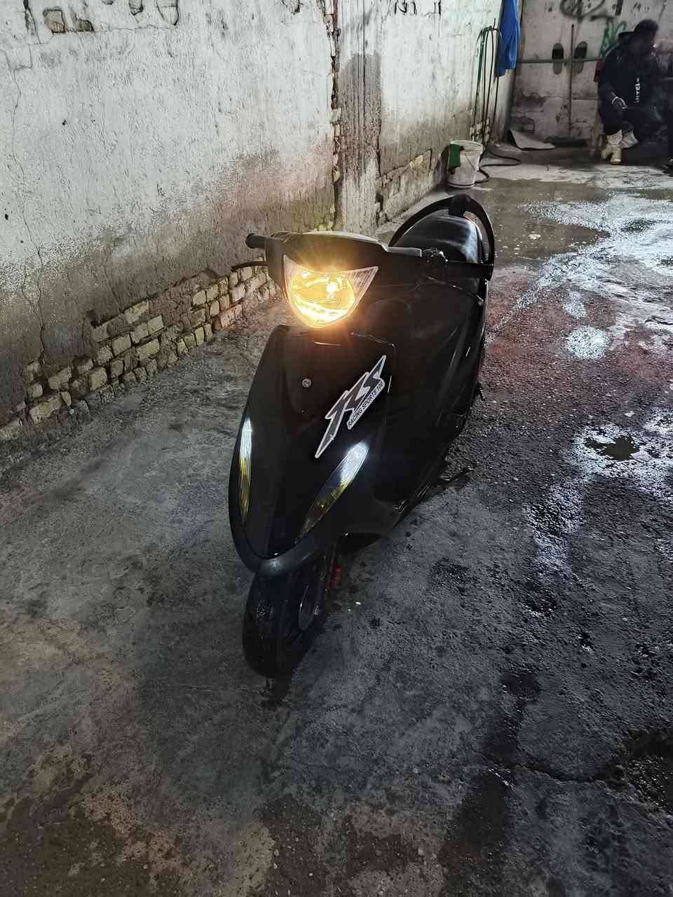 السلام عليكم
مكلف بالنشر!!! 
ماكس عدله للبيع السعر 350   

للتواصل مع صاحب الدراجه *********** يوجد واتساب
