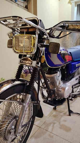 السلام عليكم 2020 ابو النمر  وزن ثقيل باب اول بي منفيس مكينه شركه  شرط تحريكه معدل. فول  السعر750قفلوو
***********/مكاني جانب لايمن //
