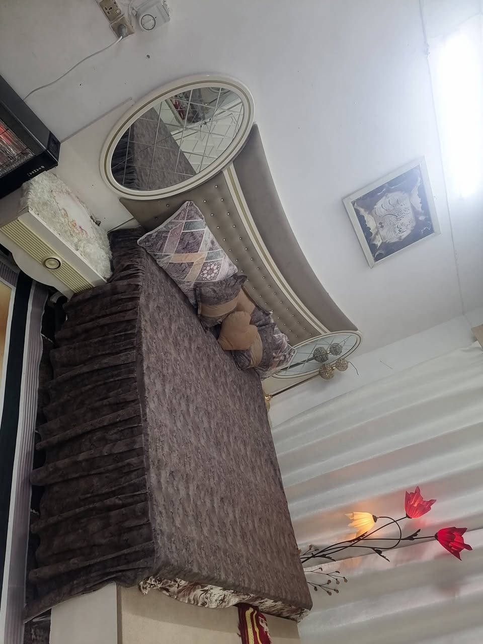 غرفه نوم للبيع شرط النظافه سبع قطع نظافه 90% رقم الهاتف السعر خاص ***********
