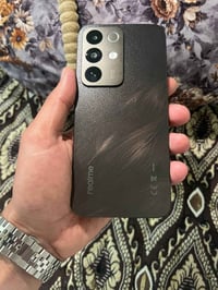 Realme c85 الجهاز مشتغل يومين فقط بعدة بالكارتون للاستفسار الاتصال على...