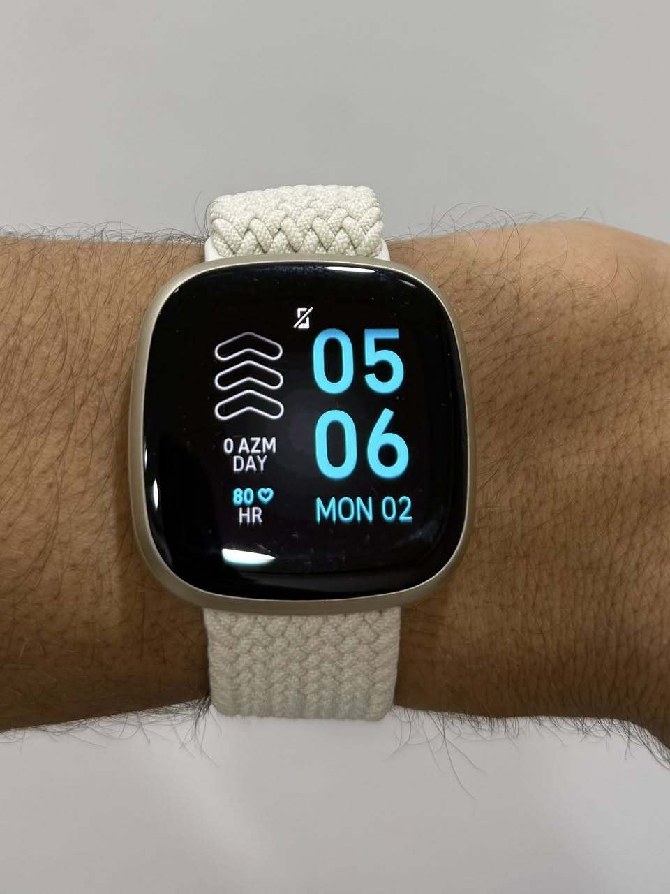 وصلنا حديثاً ساعات وباندات ماركة Fitbit الأصلية
إذا تحب تتابع صحتك ولياقتك بطريقة ذكية وعصرية، ساعات Fitbit توفر لك:

❤️قياس نبضات القلب

💤تتبع النوم

🚶🏻حساب الخطوات والسعرات الحرارية

🏋️متابعة التمارين الرياضية

🔋بطارية تدوم لعدة أيام 

تصميم أنيق يناسب جميع الأذواق

متوفرة بعدة موديلات وألوان

توصيل سريع لجميع المحافظات


**إذا كنت صاحب هذا الإعلان وتريد حذفه لأي سبب، رجاءا أرسل رسالة إلى الدعم الفني**