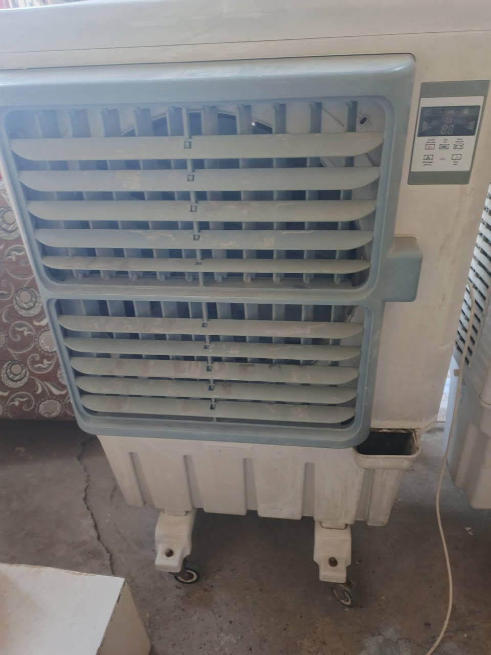 للبيع كونفيرات عدد3 ومبردات عدد4شرط الشغل كل قطعة بسعر


**إذا كنت صاحب هذا الإعلان وتريد حذفه لأي سبب، رجاءا أرسل رسالة إلى الدعم الفني**
