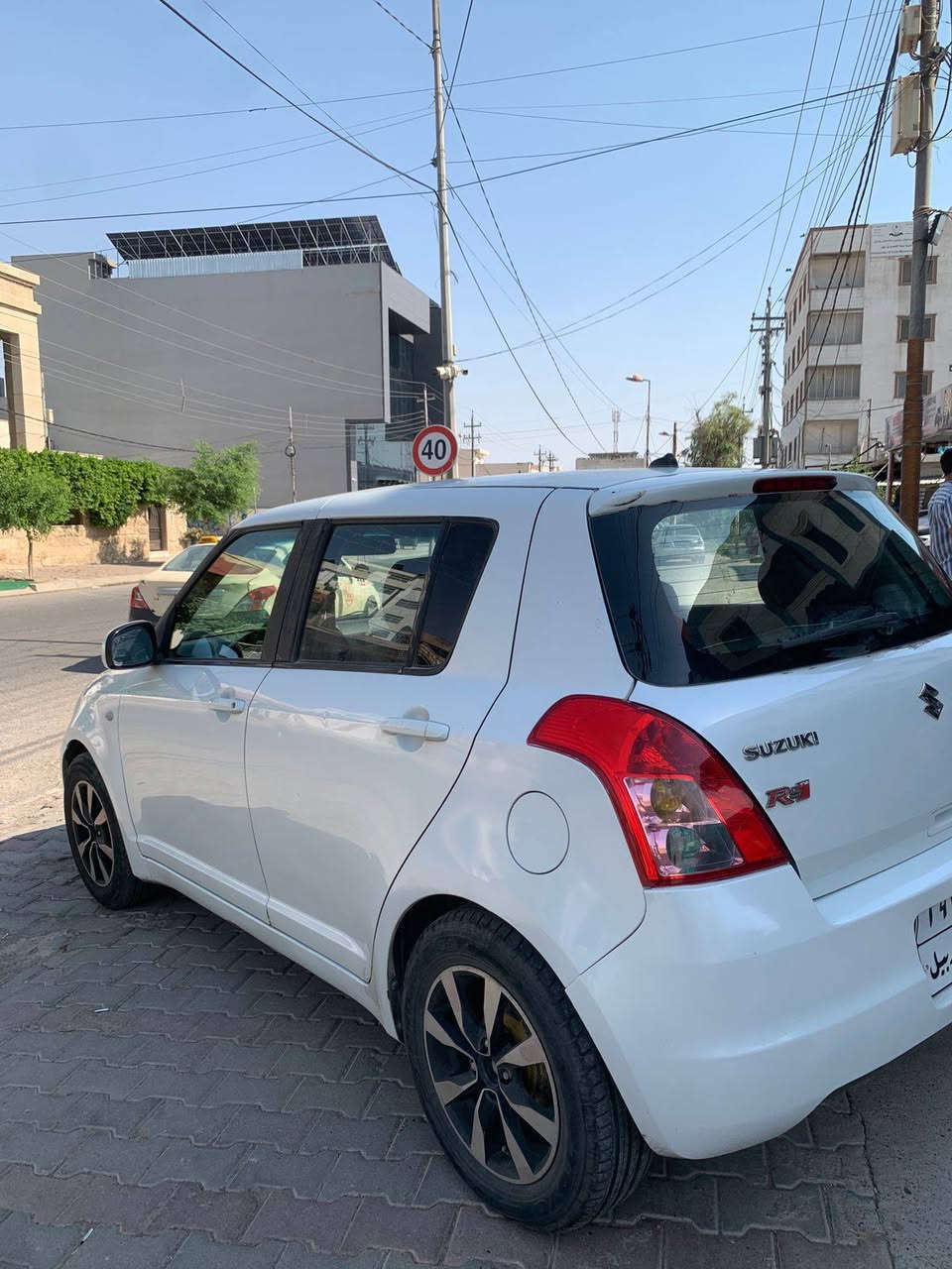Suzuki Swift.      #161
Model 2011 
گێڕ تۆماتیک 
رەقەم هەولێر 
سەنەوی کۆنە 
ڕۆیشتن ٢٥٠ هەزار کم 
مەکینە V4_18 کپس 
١ چاملغی پشت سبوغ 
کەمەک تعدیل هەیە 
بێ ناوگرتن بێ ئێڕباگ 
تەبرید ئیش ناکا 
پێشی کەمەک شلە 

نرخ / ٦٣ $ أربيل, العراق


**إذا كنت صاحب هذا الإعلان وتريد حذفه لأي سبب، رجاءا أرسل رسالة إلى الدعم الفني**