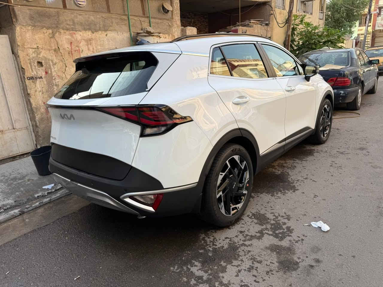 السلام عليكم كيا سبورتج موديل 25 كفاله عامه ظمان وكالة نم
لون ابيض
ماشيه6000الف كيلو بعده زيرو وكاله
بصمه تشغيل وبصمة بالباب 
تشغيل عن بعد 
قطعتين تبريد
بانورما
كراسي 2 كهرباء 
كشنات تدفئه 
ستيرن تدفئة
شحن واير لس 
مع شحن بالكشنات 
مود درايف 
حساس امامي وخلفي 
نقطة عمياء
ويل حجم 19 
لايتات فول ال اي دي 
شاشه كار بلي 
فول تحكم ستيرن 
مري شفط ونظام ترحيب 
3انظمة قياده 
شفتات قيادة 
مانع تزحلق
مانع منحدرات 
هاند بريك دكمه
محرك 2000 دوش 
الارضيه والكشنات و الستيرن مغلفات جلد
تايرات شركه وسبير منازل  كتلوكات  وبصمه 2  بعده ليبلات 
مكفوله من الظربةو الصبغ 
السونار مرفق بالصور 

رقم بغداد 
السعر/248 وبيه مجال 
الاتصال/***********
