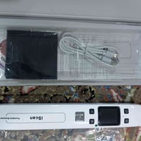 ماسح محمول • دقة ١٠٥٠ DPI • حفظ على Micro SD