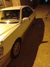 موديل ٢٠٠٠ • كمرك ما مدفوع • كهربائيات شغاله