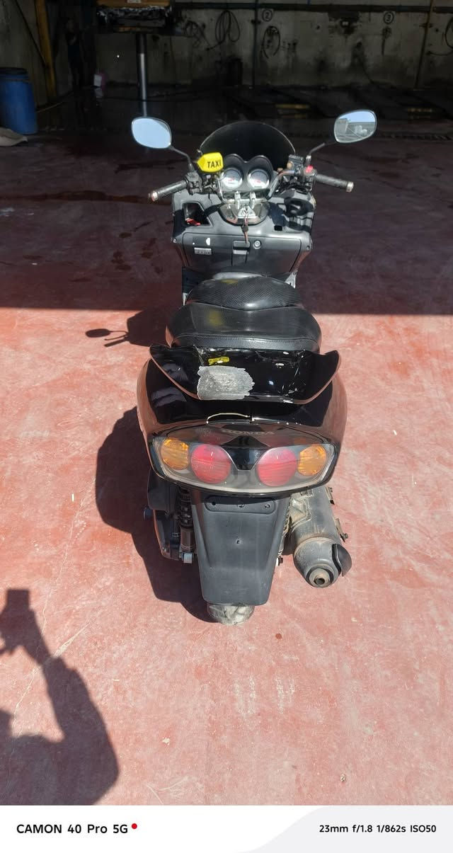 السلام عليكم دراجه 0=6نظيفه شرط ما مفتوح بيه برغي 
بدون وراق مكفوله من سرقه المكان بغداد بسمايه
رقم *********** 
سعر 750وبيه مجال
