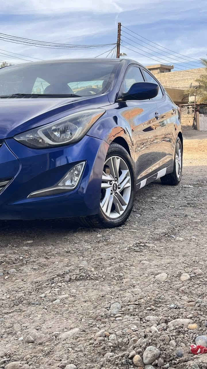 السلام عليكم إلنترا ٢٠١٦ بغداد وأردّ أمريكي ضرر بنيد فقط مصبوغ بدون دواخل سونار بالمنشور
مكينه ١٨٠٠ دوش كير صدر تايرات كله جديد بدون بارد سياره ماناقصها الف سعرها ١١٥ وبيها مجال 
مكانها ديالى
***********
