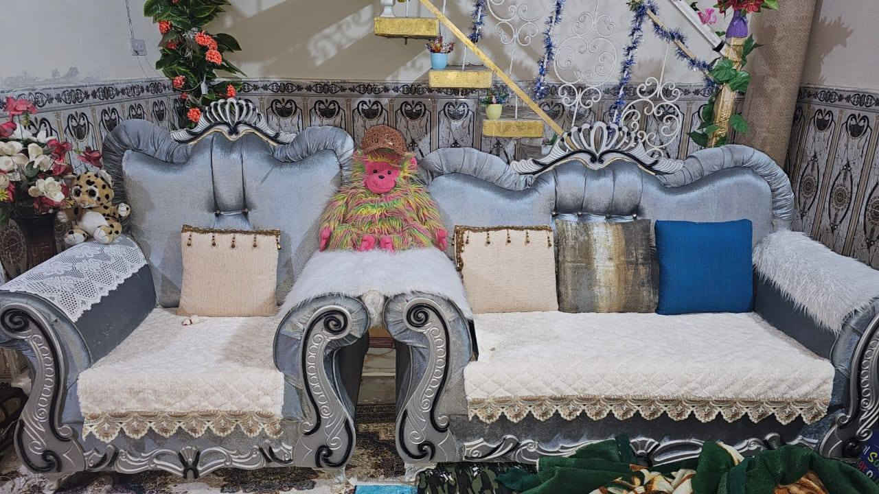 السلام عليكم عندي قنفات للبيع السعر 550 وبيهن مجال الرقم *********** واتساب
