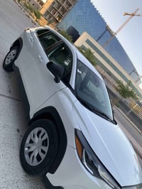 كورلا كروس موديل 2023 وارد امريكي  بيها ربع البنيد صبغ + جاملغ جهة الس...