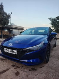 اللنترا لون ازرق مكفوله من الصبغ والتبيديل موديل 2023 ماشيه 17 اوي مكل...