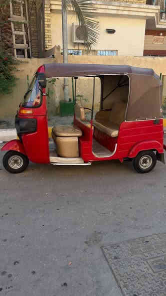 مكلف ب النشر 
سلام عليكم ورحمه الله وبركاته تكتك للبيع موديل ١٩ /١ تكتك نضيفه مابيه اي خياس رقم وسنويه كوت انكليزي السعر ٥ ملايين و٥٠٠ العنوان كوت حي الجهاد  وهاذا رقمي *********** وشكرااا
