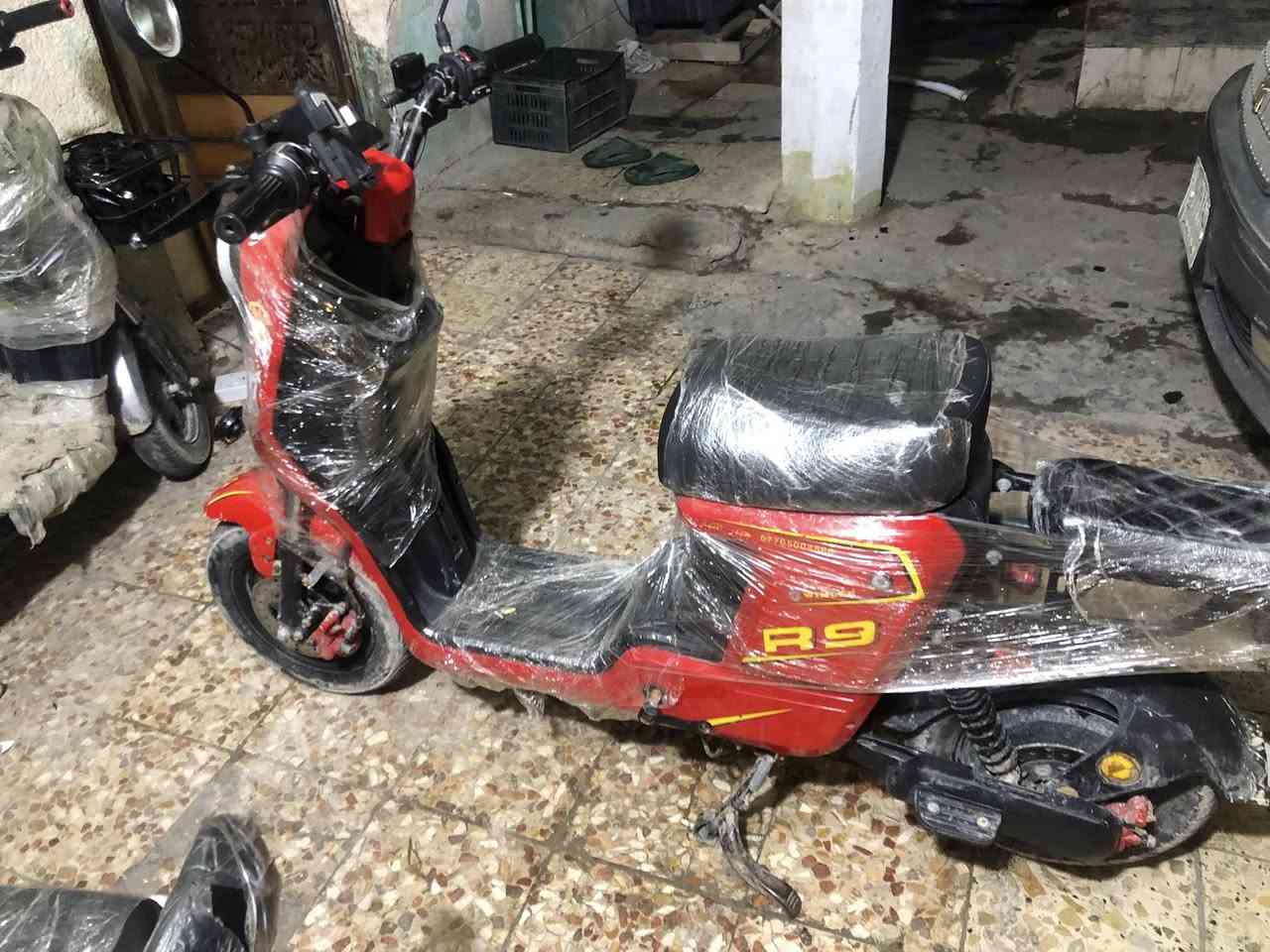 السلام عليكم R9 البيع كفالة عام / السعر 375 البصرة الزبير رقم الهاتف ***********
