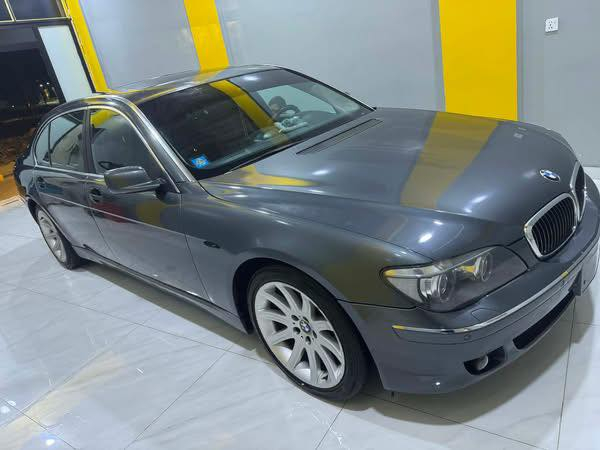 بي ام باخرا موديل 2008 محرك 8 سلندر حجم 740 سياره مكفوله من كصه وصبغ سياره جاهزا من كلشي سياره ادوات ادوات سعر 75   قفل شراي يتصل رجاء مو شراي لا يتعبني ***********
