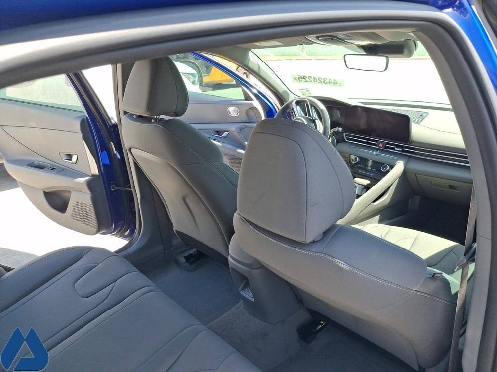 السلام عليكم شباب النترا موديل 2024 نص فول تحكم ستيرن قياده ذاتيه مثبت سرعه سياره جديده بمعنى الكلمه احلى من الصور كاصه من امريكا على ايدي ما بيها حادث شخط بالهلال مال الجاملق موضح بالصور دوشمه جديده سياره ماشيه 16,000 ميل. السياره خير من الله وبالعافيه على ياخذها رقم اربيل مكاني بغداد حي الاعلام تقاطع الدرويش ما متواجد على الفيس اللي يحب يدخل واتساب او يتصل على الرقم/ ***********/
