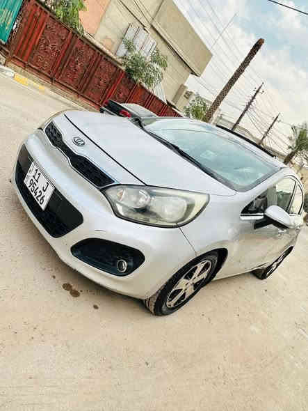 للبيع كيا ريوو 2012
خليجيه مكفوله منل ضرر والصبغ والتبديل 
عدا قطعه وحده بخخ فقط 
سياره جداً نظيفه 
فووووول مواصفات 
سلايد رووف
محرك 1600 دووش المرغوب الكبير 
كير اوتوماتيك AT 
صدر نظيف 
تخم تاير جديد 
ويل كب بلادي 
مري شفط وأشاير بالمري 
تحكمات ستيرن 
جنطه بصمه 
تبريد ثلجج
سياره جاهزه ونظيفه خاليه من كل نقص 
العداد 140 حقيقي 
رقم بغداد الدولي الجديد 
هزه جديده 
سنويه جديده بأسمي 
السعر 90 ورقه وبيه مجال بسيط 

***********
