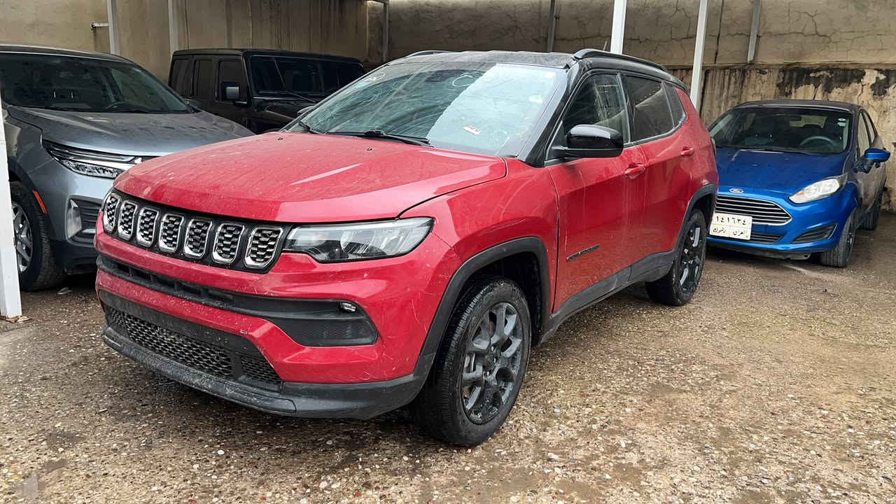 سلام عليكم اخوان .
لبيع فقط
جيب كومباس
موديل 2024
فول مواصفات
بلاك اديشن
سقف اسود
كشن جلد
رادار
بيها صبغ فقط بونيد بدون دواخل شرط
ارباك سيستم شريكة
سعر 128 و بيها مجال للطيبين 
سيارة موجود عقرة معرض روز
موبايل :***********
