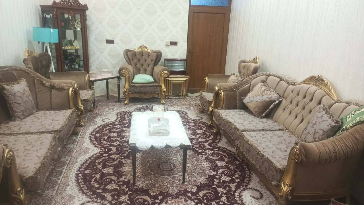 قنفات ملكي عشر مقاعد نظيف وجديد مابي اي عيب مكانه كلار سعره ٥٠٠ الف


**إذا كنت صاحب هذا الإعلان وتريد حذفه لأي سبب، رجاءا أرسل رسالة إلى الدعم الفني**