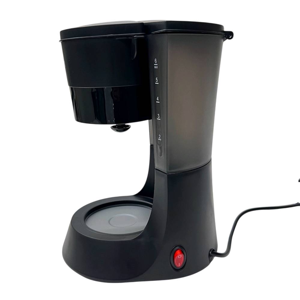 ✨☕ خلي نكهة القهوة تملي يومك بكل دفء وأناقة!

صانعة القهوة ماكسويل MW-1650 BK بتصميمها الأنيق وقدرتها العملية تخليك تحضرين قهوتك المفضلة بسهولة وبمذاق ولا أطيب 😍

• 4–6 أكواب جاهزة بدقائق — perfect لصباحك ولضيوفك ☕💛
• نظام تنقيط يعطيك نكهة غنية ورائحة تعبي المكان 💨
• فلتر نايلون قابل للغسل وإعادة الاستخدام ♻️
• قاعدة تسخين تحافظ على القهوة دافئة دوم 🔥
• خزان زجاجي مقاوم للحرارة ومؤشر مستوى الماء لراحة أكثر 👌
• تصميم صغير وأنيق يناسب أي مطبخ ✨

ابدئي يومك برشفة مزاج… ورائحة قهوة ما تنسى! 🌤️☕💫