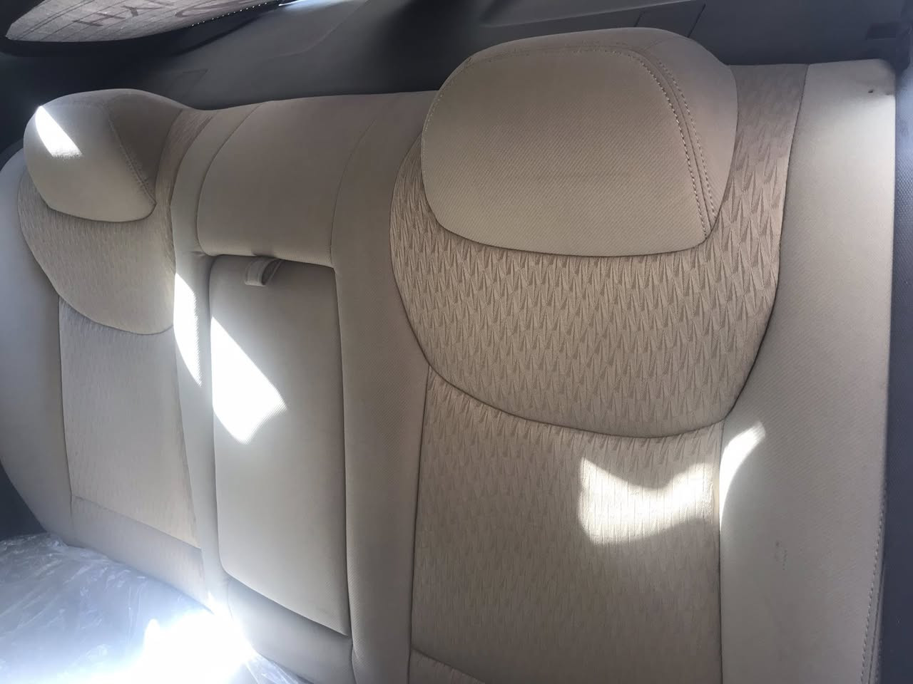 السلام عليكم سيارة النترا 2012 خليجي نضيفه جدآ استخدام قليل محرك 1600 ماشيه 164 الف كيلو  رقم اربيل بإسمي شرط تحويل مباشر
(بيها باب خلف السايق صبغ نصفها اثر  طعجه وهلال جاملغ الخلفي اثر طعجه) كما موضح بالصور 
مابيها اي نقوص سياره كامله مكمله وبالعافيه عالياخذها سعر 110 وبيها مجال متوفر واتس اب ***********
