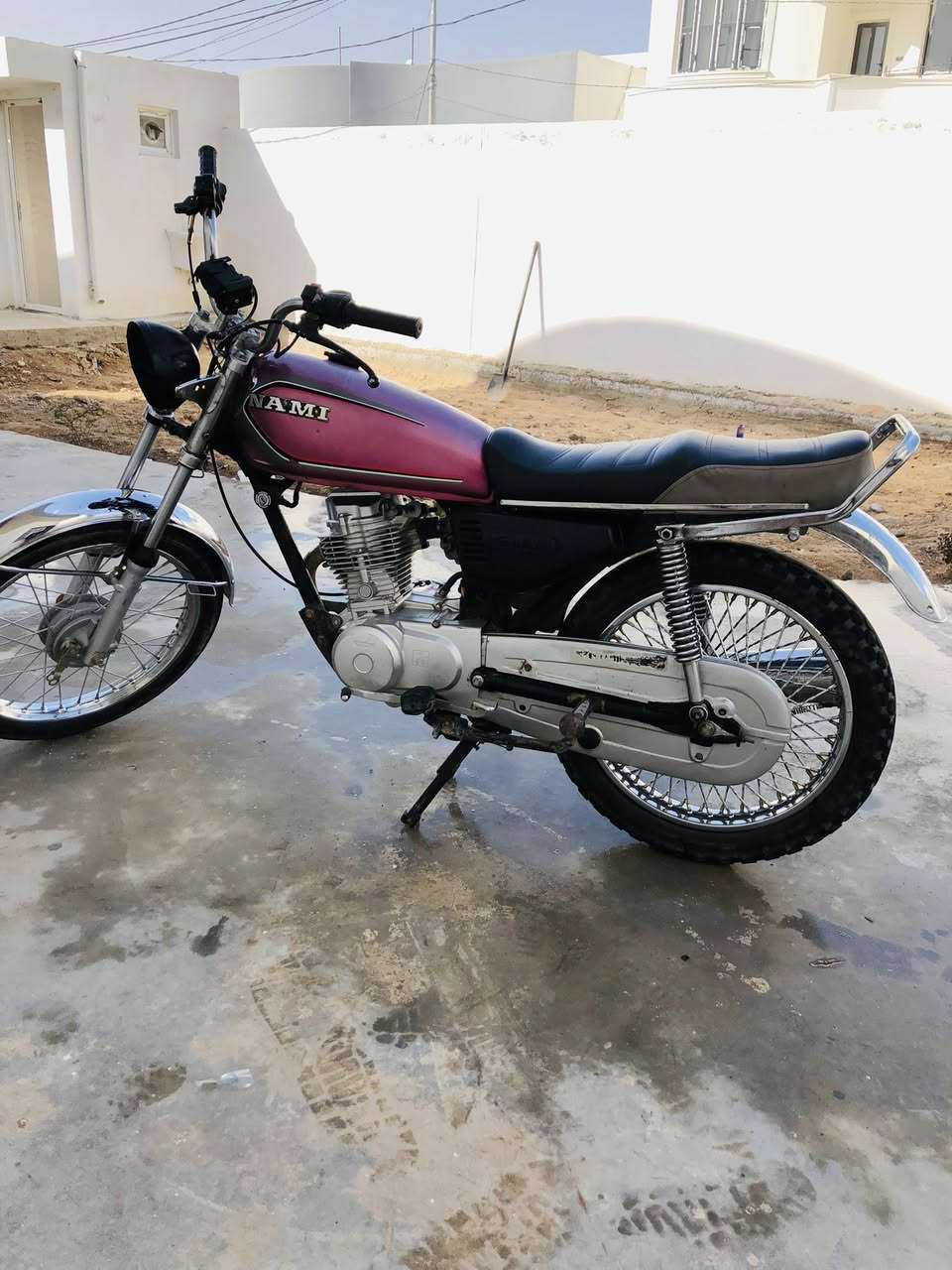 سلام عليكم  دراجه البيع مكني حيدريه نجف   اصولي دراجه نضيفه وجاهزه ماعايزه برغي لا تنقيص ولا تبخير سعر300او بيه مجل ‭.  .  0783 597 0907‬
