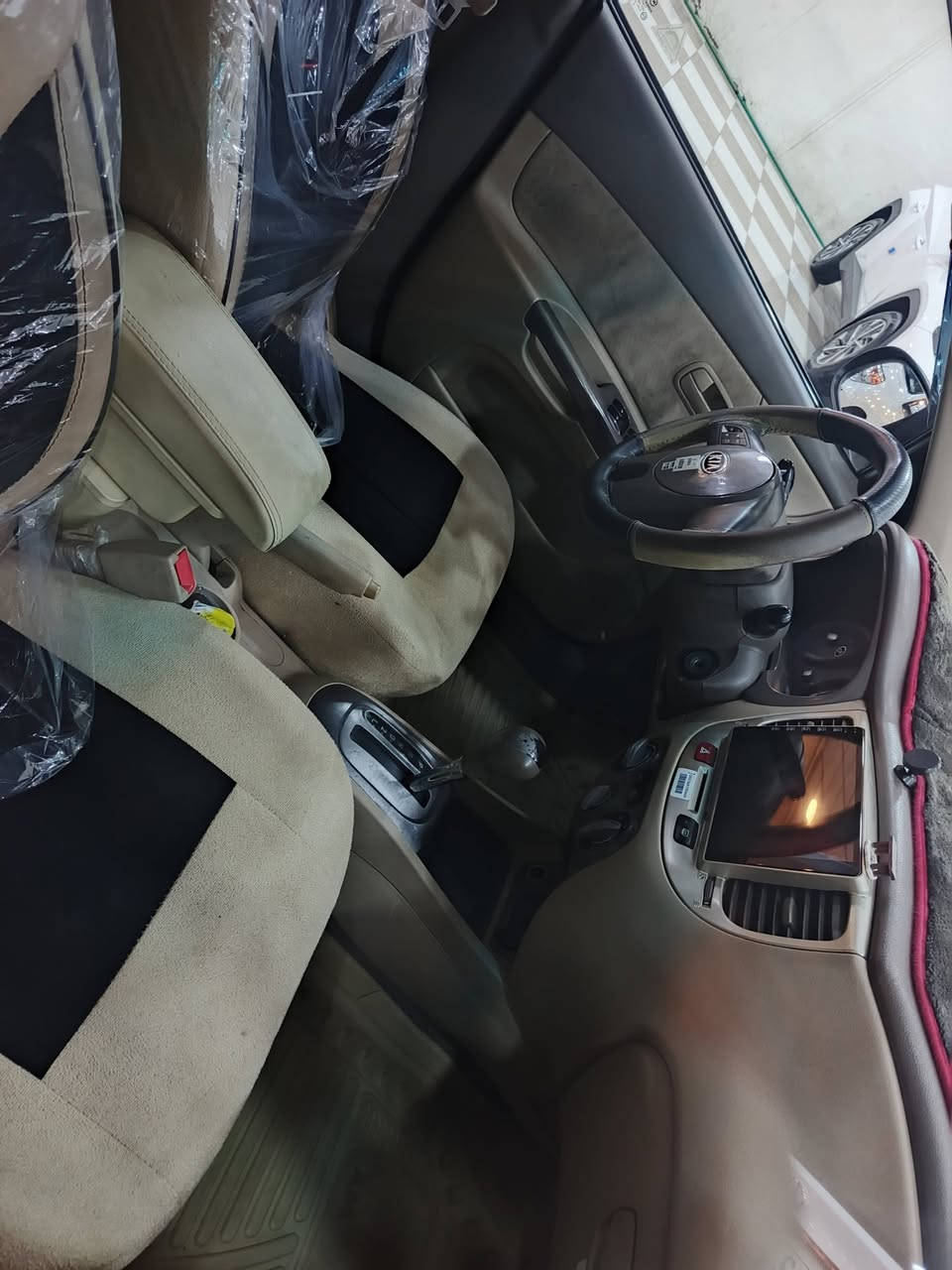 السلام عليكم كيا ريو للبيع موديل 11 مكينه 16 تبريد تدفئة سياره فول فول سلايت كير محرك شرط سنويا هزه كله جديد بيها نص بوند صبغ جاملغ دئر الوره بيها بارد شرط بدون ضرر ودعم سياره أحلى من الحقيقه السعر 95 بيها مجال ***********
***********
