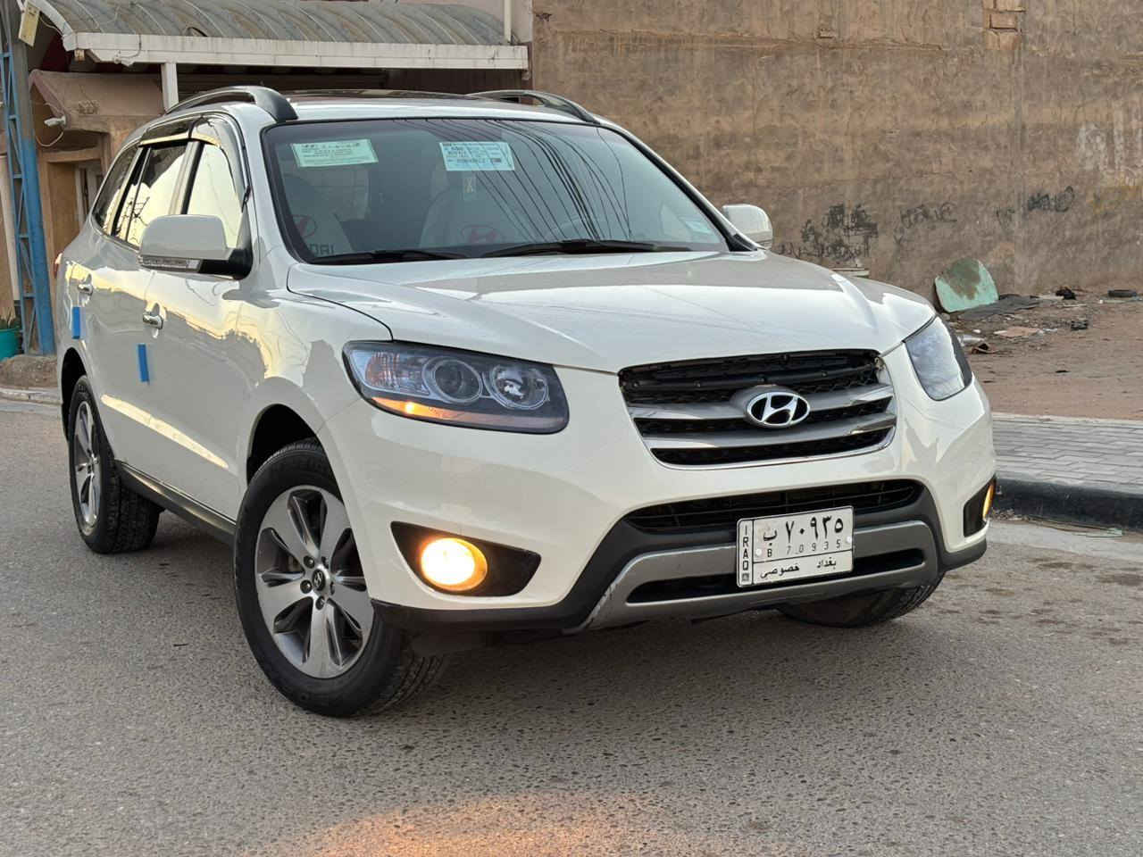 سلام عليكم سياره نوع سنتافيه مديل 2012 خلجيه السياره جاهزه كير مكينه حداديه تخم تاير مكفولات السياره سته سلندر سبعه راكب تلاثه قطع تبريد فول موصفات وحد عله واحد لسياره بيه بيبان ثنين كلير بدون دواخل السياره جاهزه من كلشي السعر 143 وبيه مجال العلوان كربلاء رقم الهاتف *********** بيع فقط
