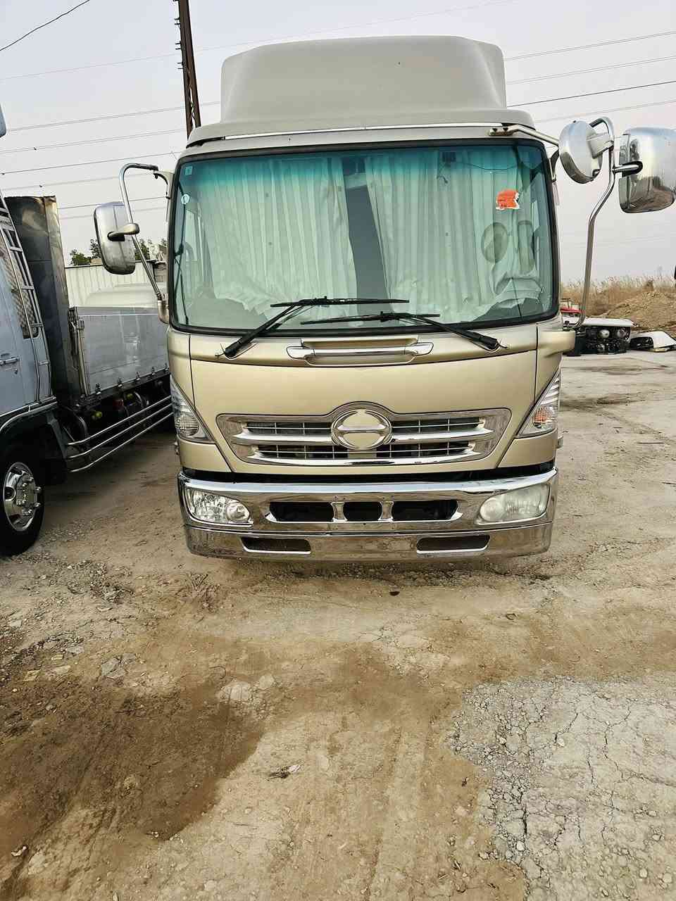 السلام عليكم  شيطان ونكر دخول جديد فول عادي بلادي مكينة 6 سلندر عادي سستم بلادي فول ومكفول 
معرض ومجمع باسم العتابي 
***********
