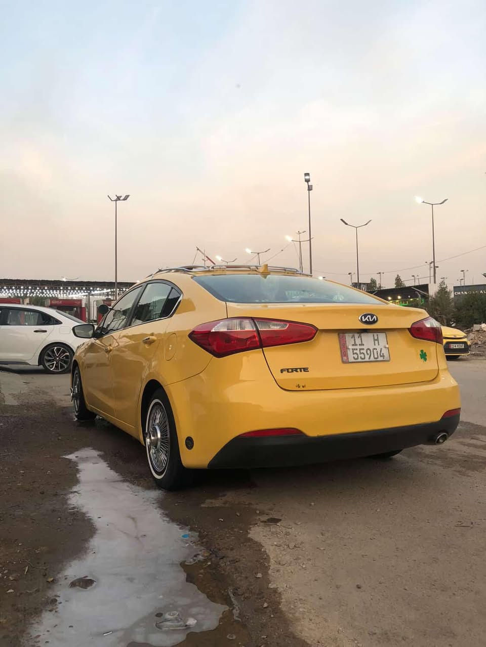 السلام عليكم للبيع فقط كيا فورتي موديل 2016 رقم بغداد دولي الجديد حادثها بالبنيد فقط لا لغد ولا شاصي منظومه غاز جديده شادها بعدها بالضمان سياره فول مواصفات ماعده البصمه والفتحه مري شفط اشاير بالمري تدفئه بالكشنات تبريد قطعيتن سياره كامله للأخير امانة الله مكينه 2000 gdi السعر 116 وبيها مجال بدون غراض الغراض وياها يختلف السعر اي استفسار اتصل على صاحبها ***********
