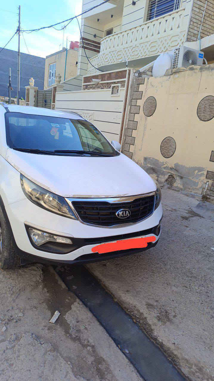 السلام عليكم
عندي سبورتج خليجي 

مطلوب مراوس ب سورنتو حديث راس براس 

حتلو ضرر ماعدى بجم 

***********
