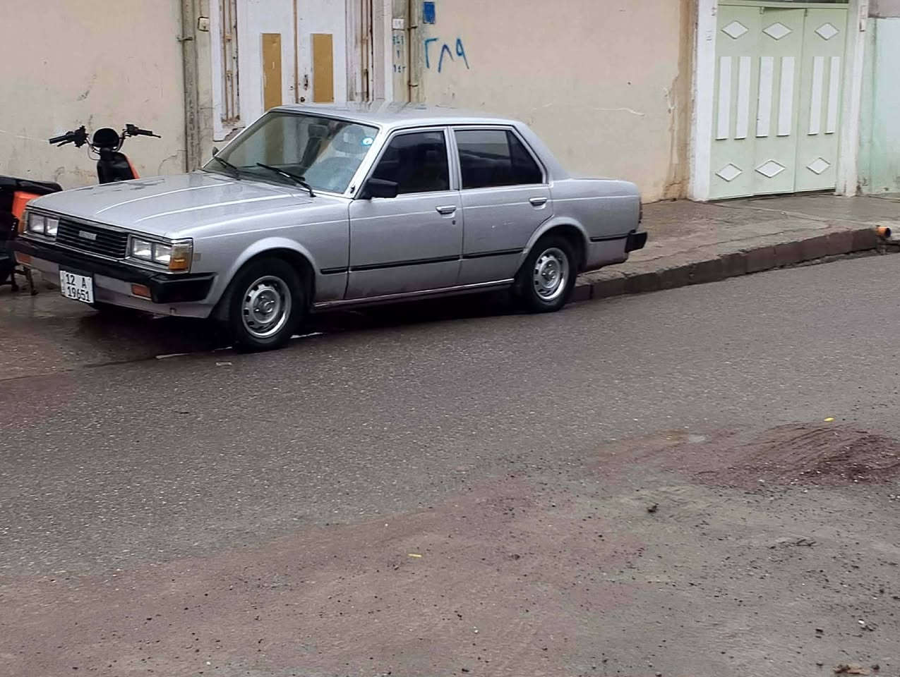 سلام عليكم كورونا 81 للبيع السيارة مكينته  جديده گير مكفول شواصي مكفوله السيارة مصبوغة جماليه تبريد ثلج رقم انكليزي  نينوى هزة سنوية لحد 2030  البيع السعر 40 بيه مجال مكاني موصل الرقم ***********
