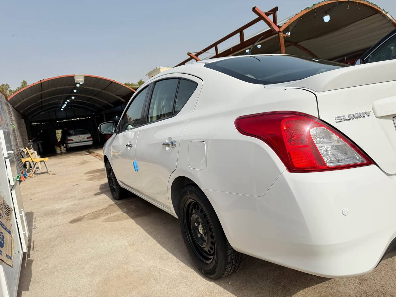 سلام وعليكم نيسان سني موديل 2025 مصري سياره حلوه وجديد ماشيه 12 الاف بيه ضربه بصيطه خشم جاملق اليمين إلمامي يعني اقل الشبر ضربته وغير هاذ ما بيه شي لسياره حلوه ونصبه ومتكامله من كلشي 
للستفسار انتصال ع رقم الهاتف التالي *********** البصرة, العراق
