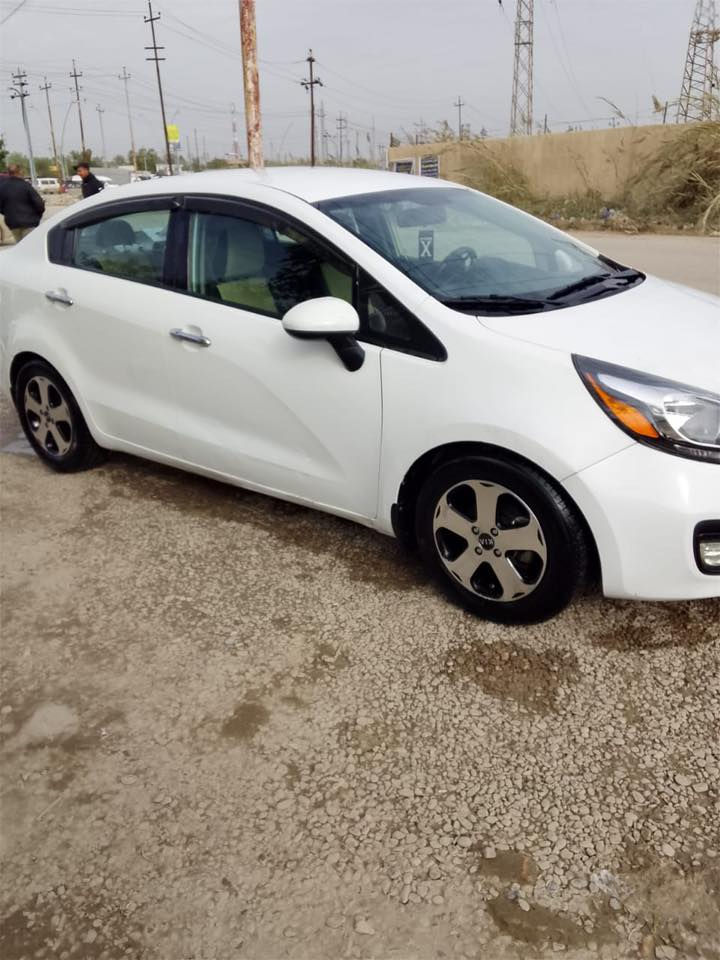 للبيع كيا ريو موديل 2013 محرك 1600 امريكي
رقم ديالى
تحويل ثاني يوم سونار موجود تجي تفحص وتدلل حك الجيه
 مكاني بعقوبه اتصال على صاحب السياره
السعر84 وبيه مجال ***********
