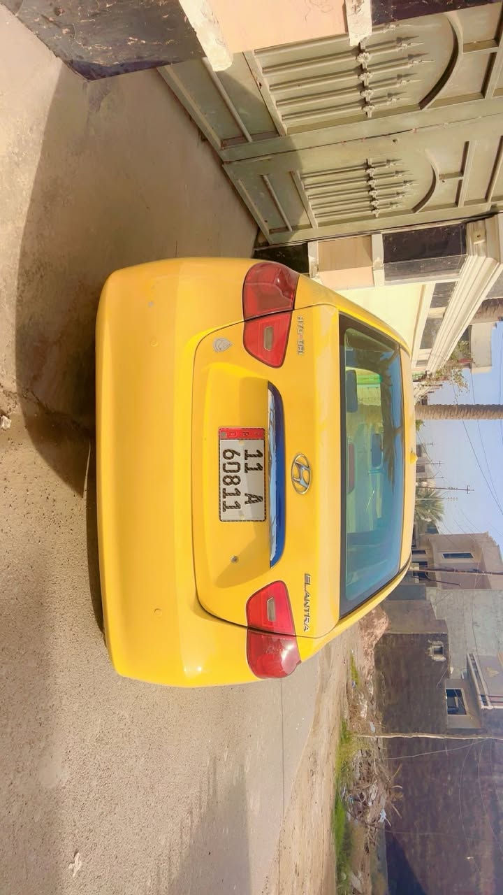 السلام عليكم
النترا 2009 أمريكي
حادثها خشم الجاملغ فقط
مكينه 2000 حداديه جديده 
كير ومكينه ع الفحص خير من الله
السعر 88 $ وبيها مجال بسيط
للاستفسار الاتصال ***********
