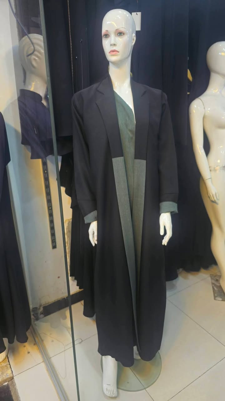 ملكانات مستعملة نضيفة كلش الوحده  ب٥٠ الف شلعة 

القاعده جام ضد الكسر  ***********
