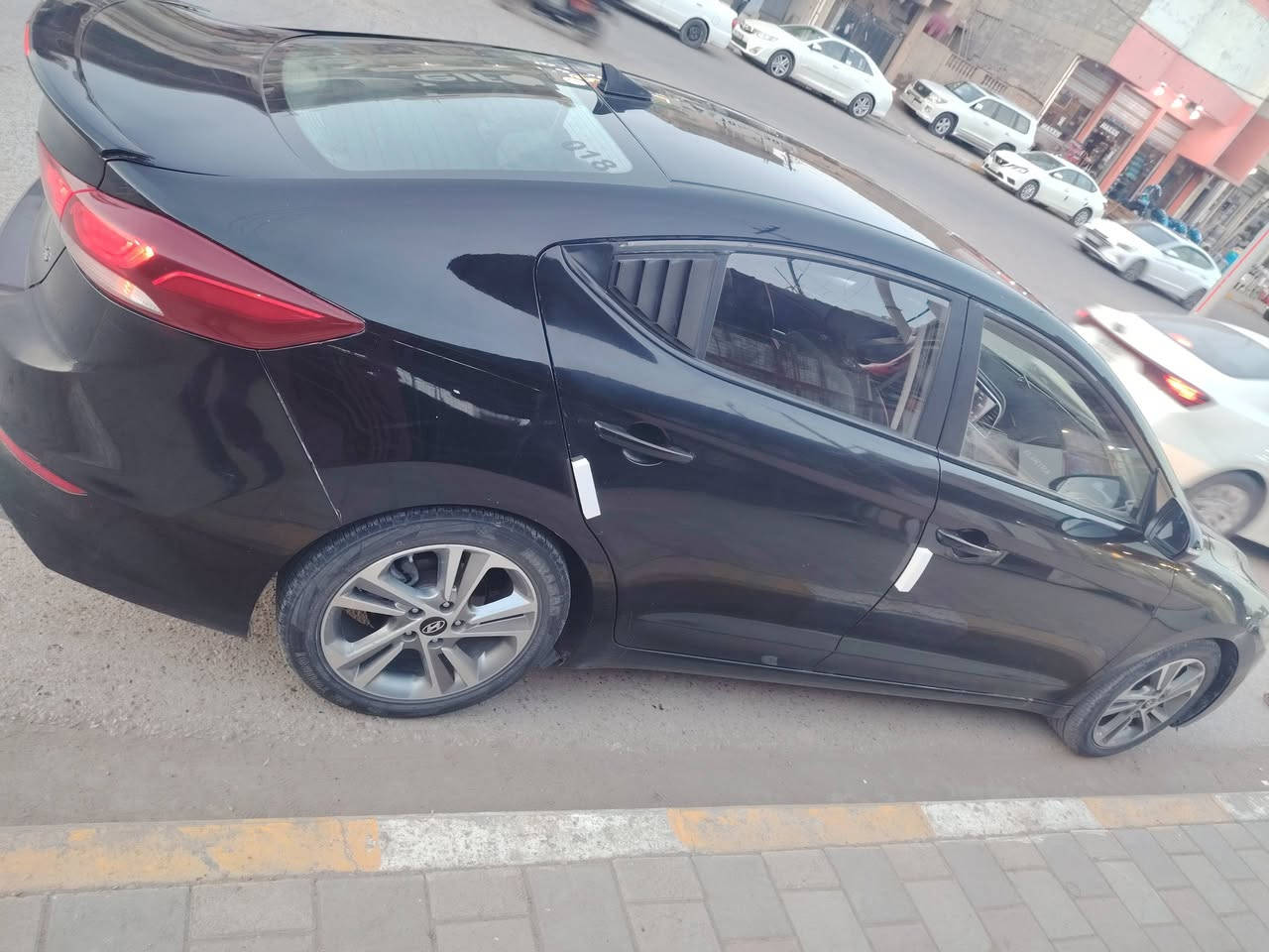 للبيع هونداي افانتي
رقم الأنبار
موديل 2018 وارد كندي
السياره بيه جاملق خلفي صبغ ابدون دواخل
السيارة فول مواصفات ماعده الفتحه ابدون
بصمه تشغيل بصمه أبواب بصمه صندوك 
تحكم استيرن
ترحيب عن بعد
شاشه ميموري تخزين
حساس جانبي
رادار سرعه
كشن جلد تدفه كشن
ثلاث انضمه قياده نورمان ايكو اسبور
بعد بيه مواصفات أهواي
محرك 16 مكفول كير مكفول
تخم تاير كوري وويل 17
السعر 120 $ أو بيه مجال قليل
العنوان الأنبار الرمادي
التواصل عله الرقم *********** أو ***********
