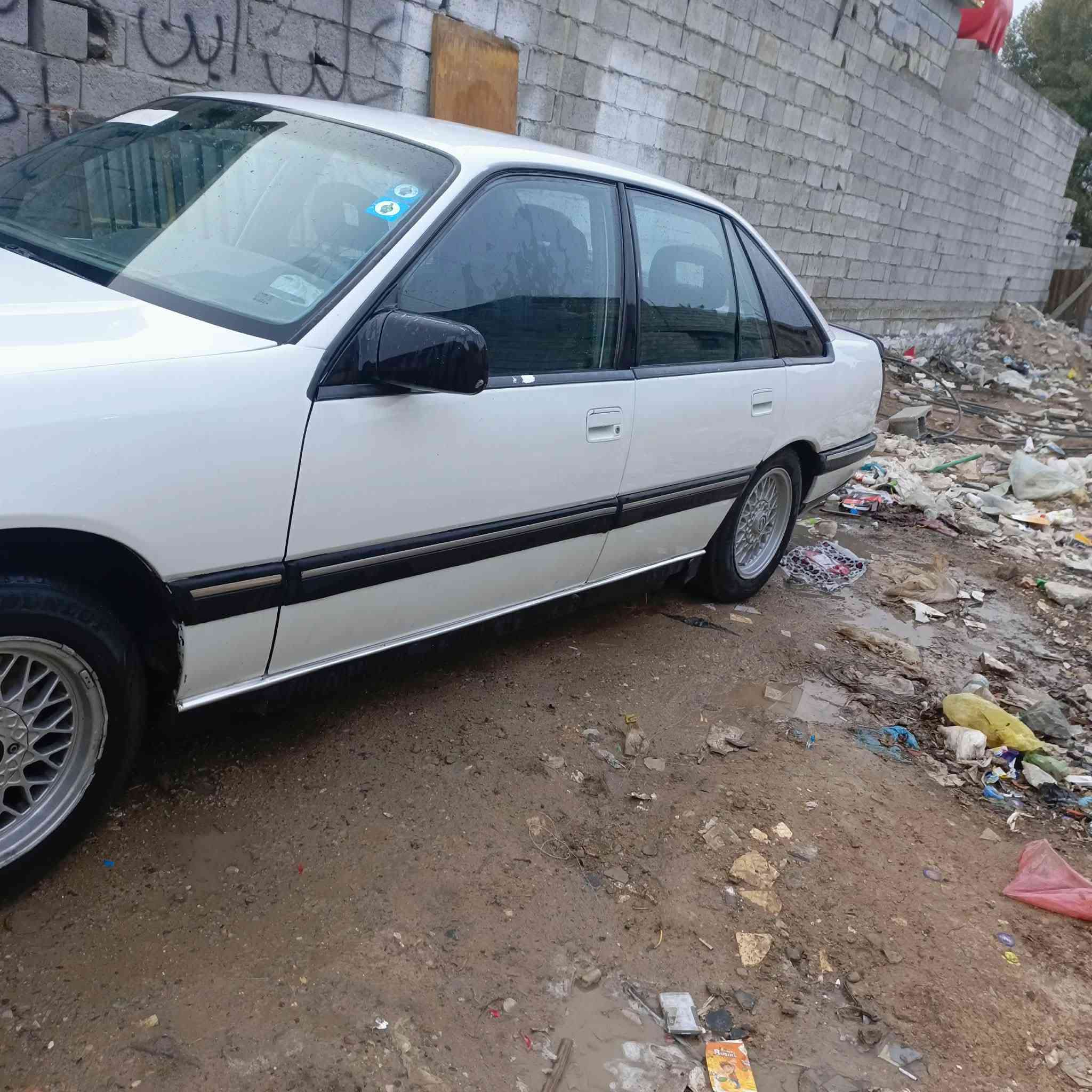 اويل سيناريو
مكينه ٦ سلندر    ٢٦٠٠حجم
صبغ  حزام ما عده القماره
تخم تاير جديد سعر ٤٢
***********
