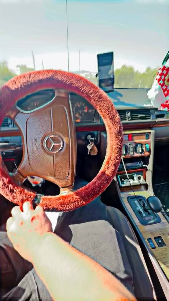 يا خوان عندي سياره هاي موديل 92 انتهى ترخيصها 27/8 موتور اسود اعوج مخ الجير ضارب بدي ابدلها علىه سياره نفس الشيء سياره لسه مضروبه وادفع فرقيه اقساط يا اخوان ملاحظه السياره مش للبيع بمصاري السياره للبدل بسياره مرسيدس بطه وادفع فرديه اقساط (يلي بالو طاويل وفاضي براجعها احلا من الاول) (0791138540)


**إذا كنت صاحب هذا الإعلان وتريد حذفه لأي سبب، رجاءا أرسل رسالة إلى الدعم الفني**