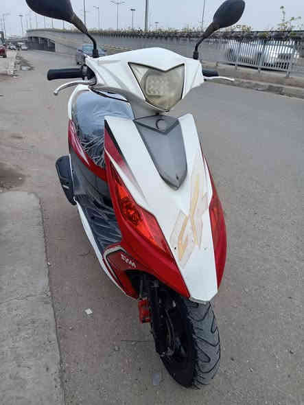 السلام عليكم ماطور سايم نحله إلكتروني للبيع شغال صلف أو هندر او كهربائيات كله شغال ماطور نضيف جدا
مكينه فول نعومه
موديل 2018
مسجل او كامل
السعر 900 اوبي مجال للشراي
مكان الرمادي
الاستفسار ***********
